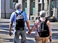 Aktivní seniory podpoří město dvěma miliony korun