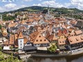 Více než polovina Čechů letos vynechá letní dovolenou – převážně z finančních důvodů